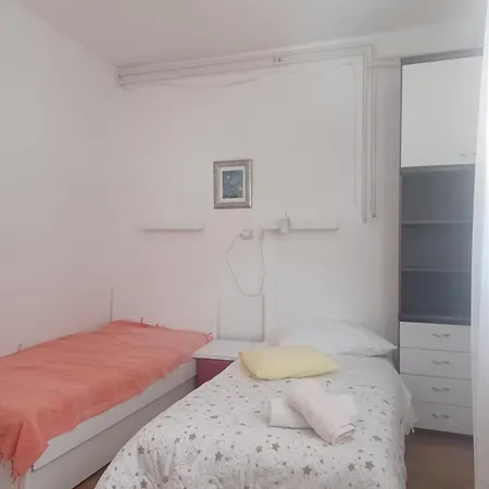 Apartamento By The Sea Banjol, Rab - 4965 *