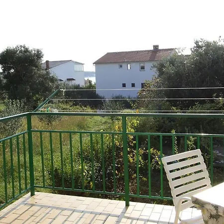 Apartamento By The Sea Banjol, Rab - 4965 *